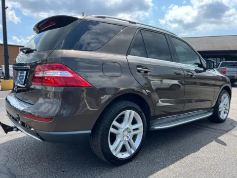 More photos of 2015 Mercedes-Benz M-Class ML 350 at AutoGiant USA Indianapolis, IN