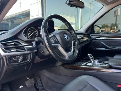 Photos of 2016 BMW X5 xDrive35i for sale in Indianapolis, IN at AutoGiant USA Indianapolis