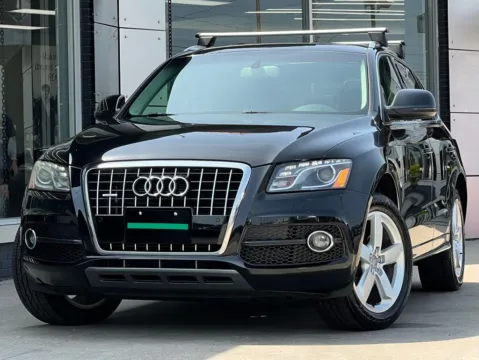 Black 2011 Audi Q5 3.2 Premium Plus for sale in Indianapolis, IN