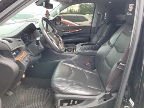 More photos of 2017 Cadillac Escalade Luxury at AutoGiant USA Indianapolis, IN