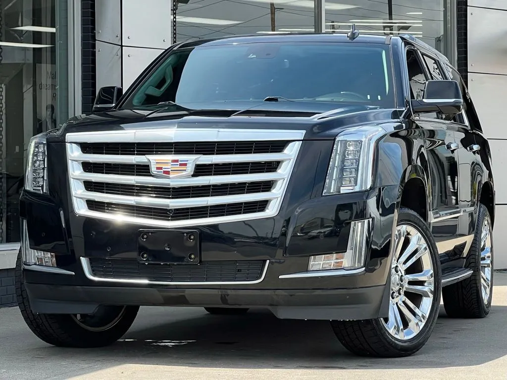 Black 2017 Cadillac Escalade Luxury for sale in Indianapolis, IN