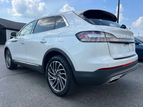 More photos of 2019 Lincoln Nautilus Reserve at AutoGiant USA Indianapolis, IN