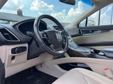 Photos of 2019 Lincoln Nautilus Reserve for sale in Indianapolis, IN at AutoGiant USA Indianapolis