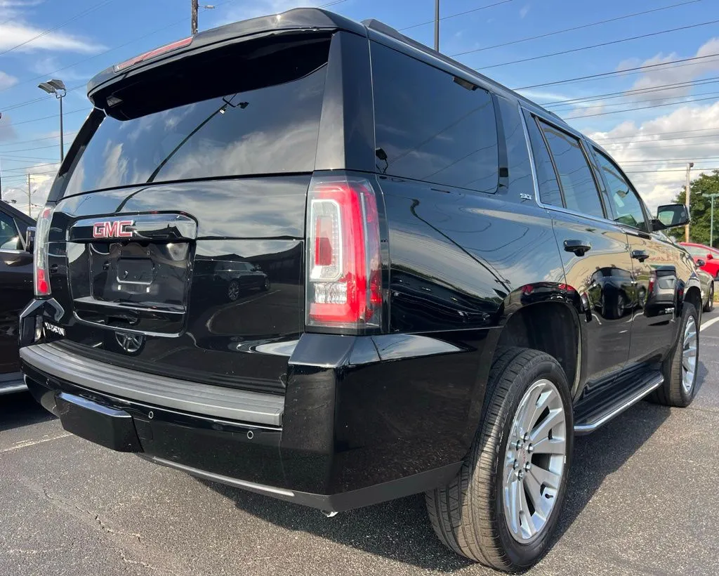 2020 Gmc Yukon SLT photo 2