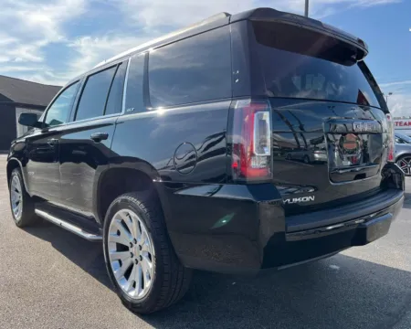 More photos of 2020 GMC Yukon SLT Standard Edition at AutoGiant USA Indianapolis, IN