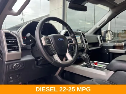 Photos of 2019 Ford F-150 Lariat for sale in Indianapolis, IN at AutoGiant USA Indianapolis