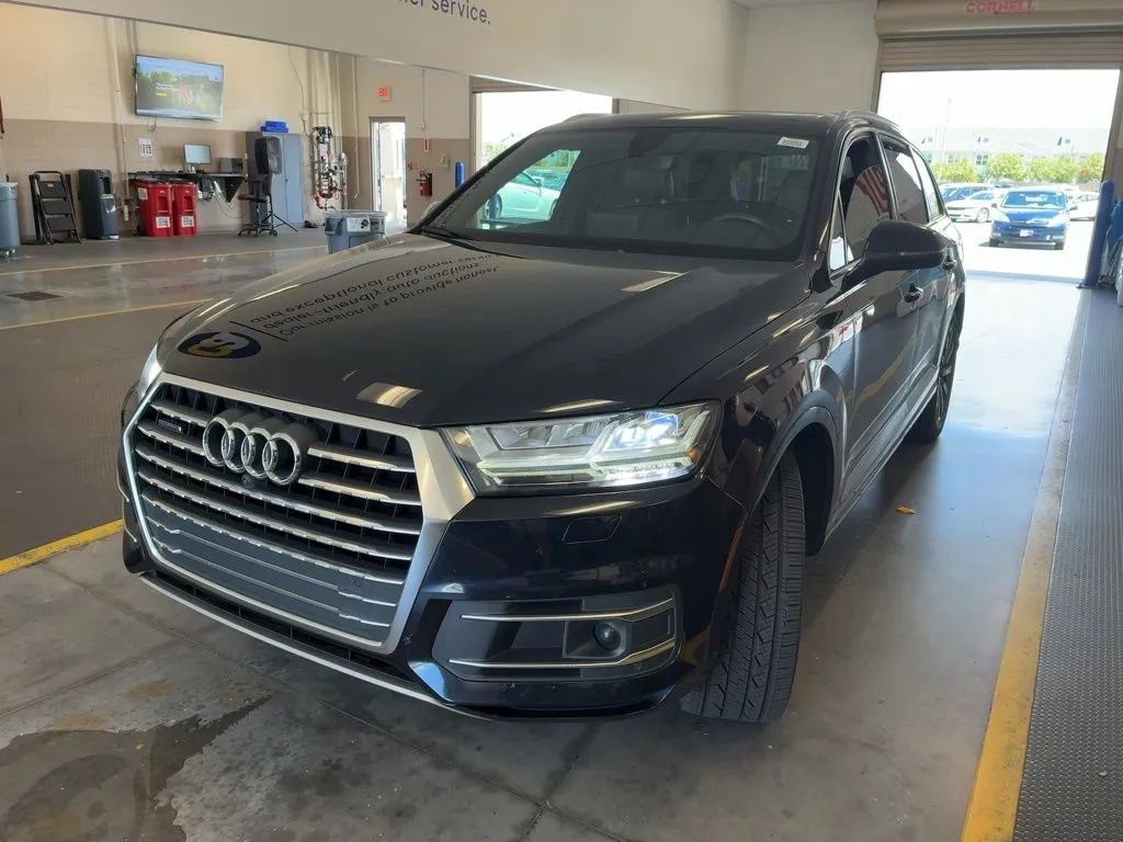 Black 2017 Audi Q7 2.0T Premium Plus for sale in Indianapolis, IN