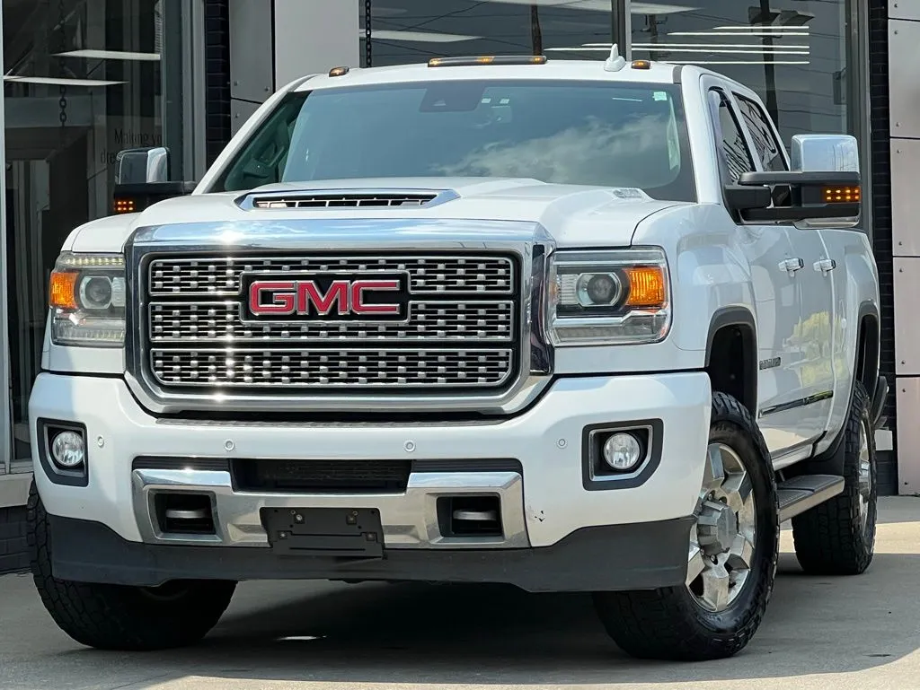 White 2018 GMC Sierra 3500HD Denali for sale in Indianapolis, IN