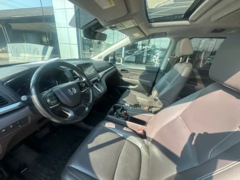 Photos of 2019 Honda Odyssey EX-L for sale in Indianapolis, IN at AutoGiant USA Indianapolis