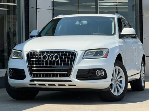 White 2016 Audi Q5 2.0T Premium for sale in Indianapolis, IN