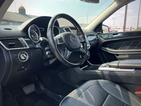 Photos of 2014 Mercedes-Benz GL-Class GL 550 for sale in Indianapolis, IN at AutoGiant USA Indianapolis