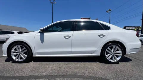 Another view of 2018 Volkswagen Passat 2.0T SE for sale in Indianapolis, IN at AutoGiant USA Indianapolis