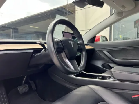 Photos of 2018 Tesla Model 3 Long Range for sale in Indianapolis, IN at AutoGiant USA Indianapolis