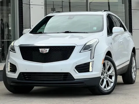 White 2020 Cadillac XT5 Sport for sale in Indianapolis, IN