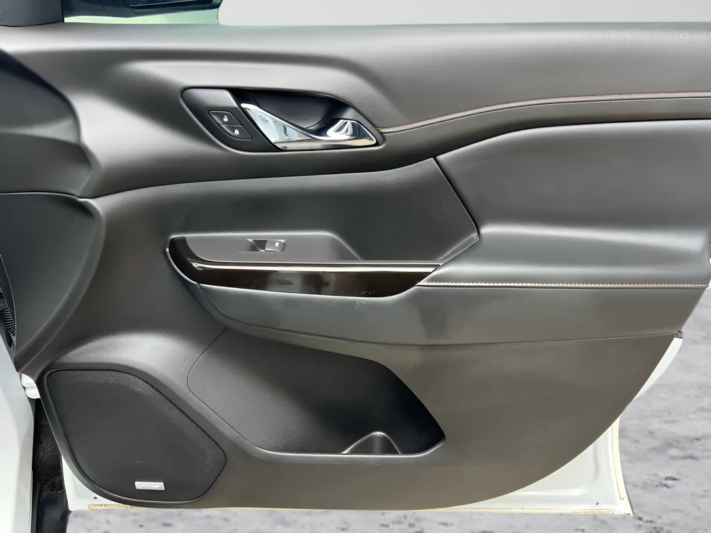 2020 GMC Acadia AT4 - Photo 31