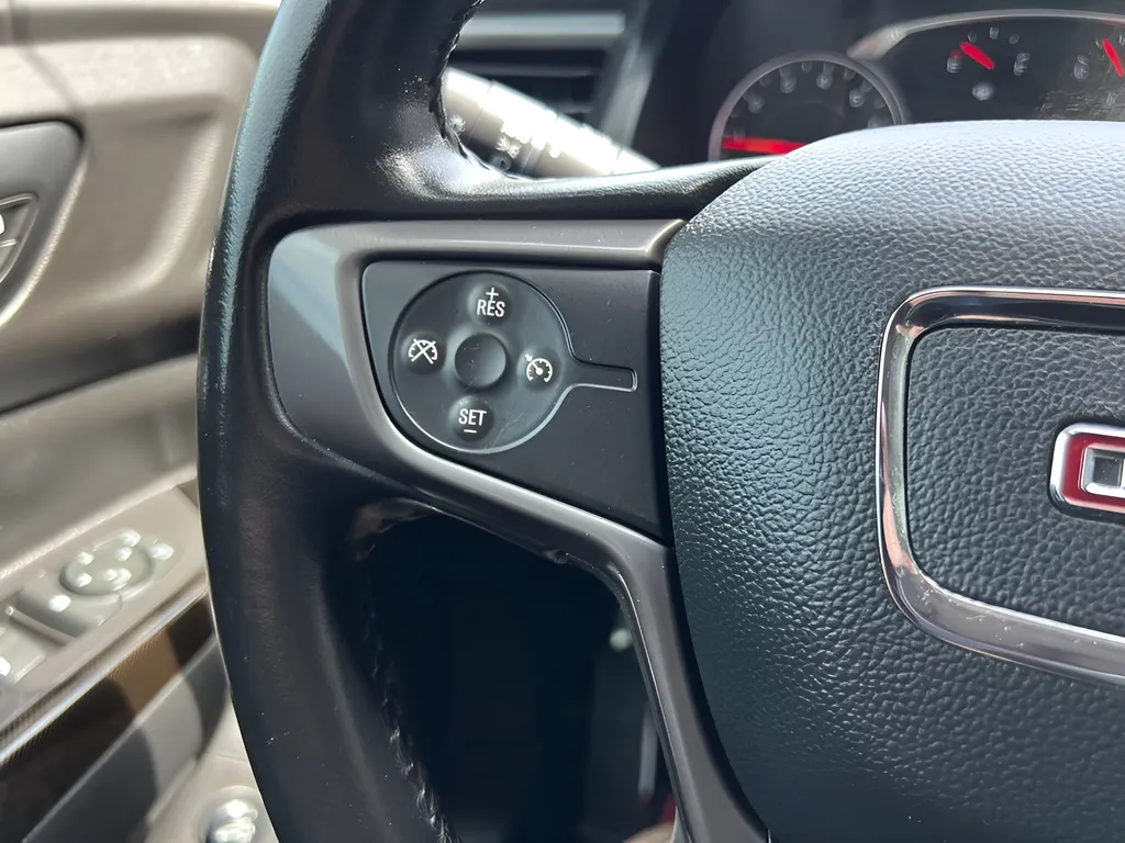 2020 GMC Acadia AT4 - Photo 41