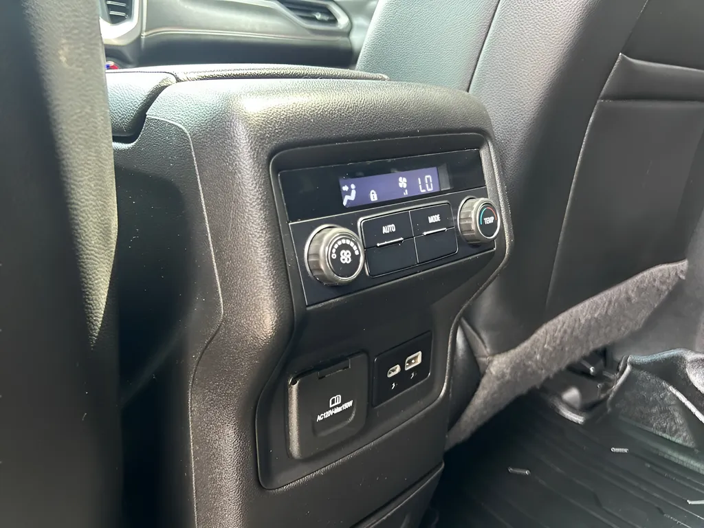 2020 GMC Acadia AT4 - Photo 18