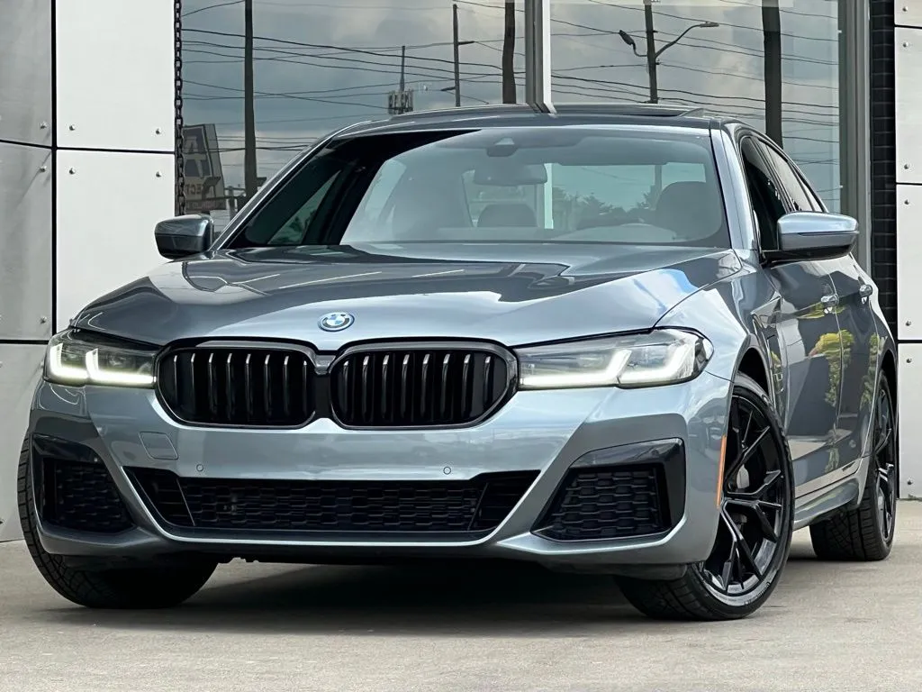 Gray 2022 BMW 5 Series 530e iPerformance for sale in Indianapolis, IN