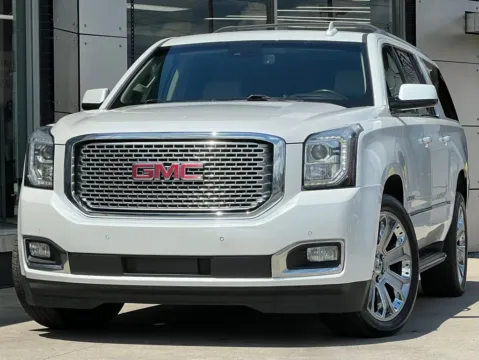 White 2017 GMC Yukon XL Denali for sale in Indianapolis, IN