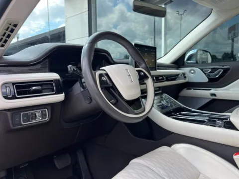 Photos of 2022 Lincoln Aviator Black Label for sale in Indianapolis, IN at AutoGiant USA Indianapolis
