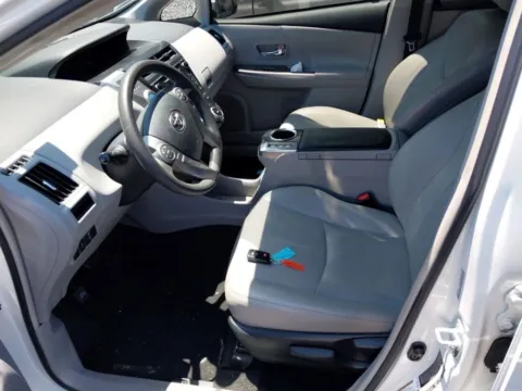 More photos of 2015 Toyota Prius v Two at AutoGiant USA Indianapolis, IN
