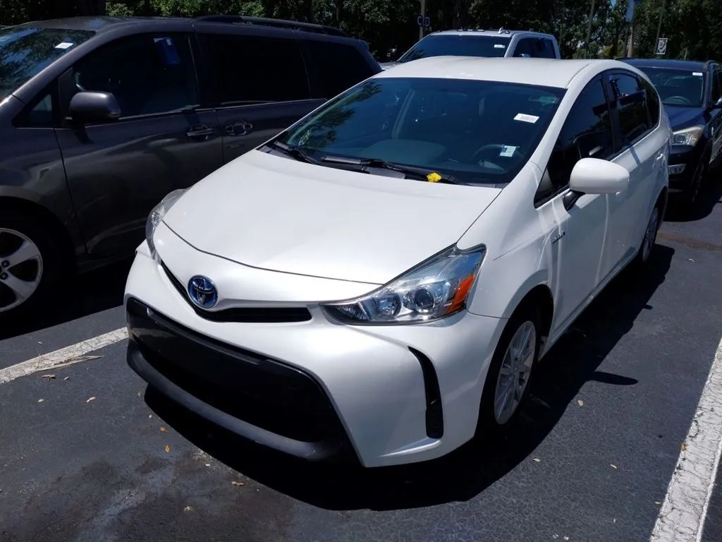 White 2015 Toyota Prius v Two for sale in Indianapolis, IN