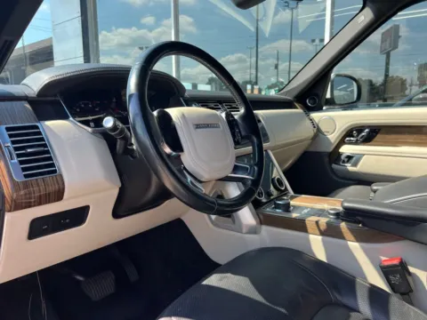 Photos of 2018 Land Rover Range Rover HSE for sale in Indianapolis, IN at AutoGiant USA Indianapolis