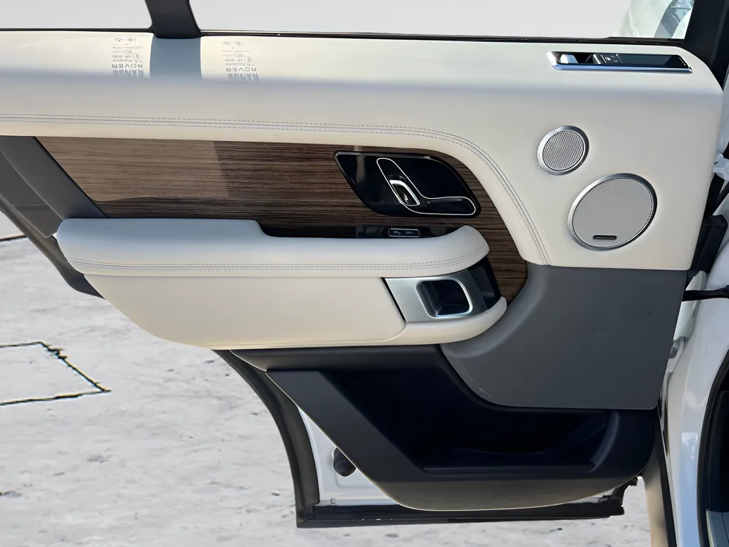 2018 Land Rover Range Rover HSE - Photo 22