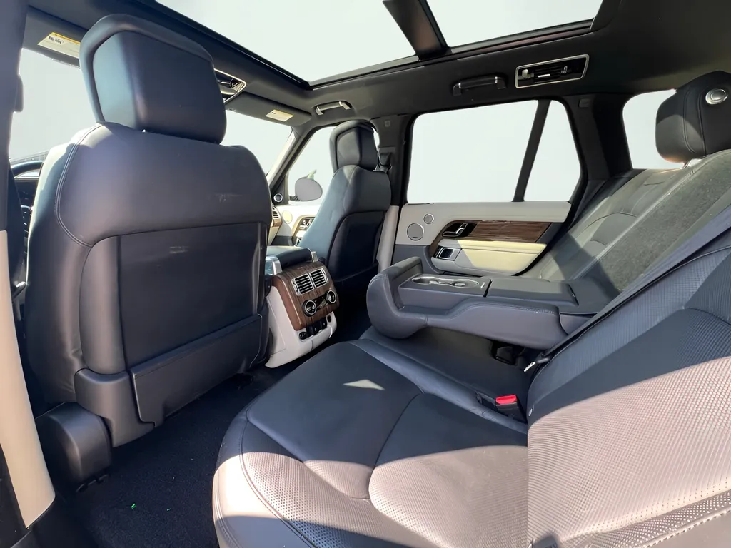 2018 Land Rover Range Rover HSE - Photo 18