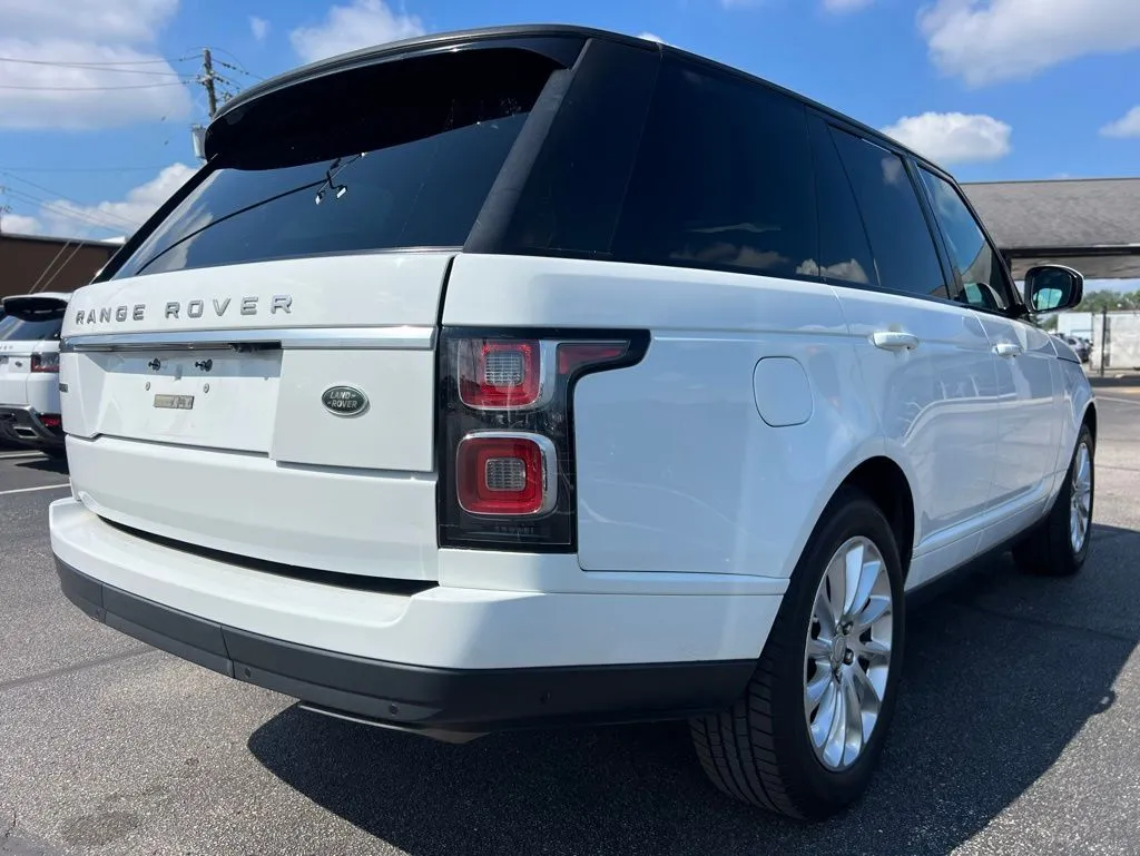 2018 Land Rover Range Rover HSE photo 2
