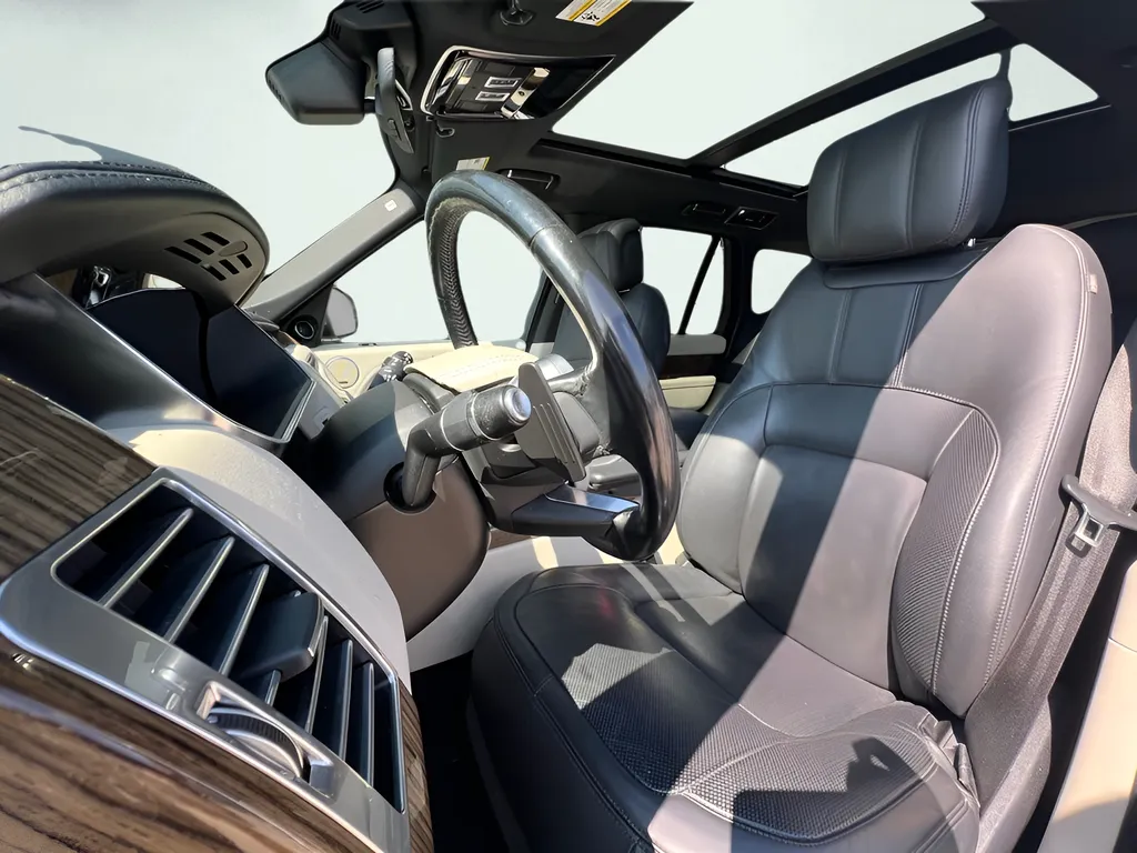 2018 Land Rover Range Rover HSE - Photo 17
