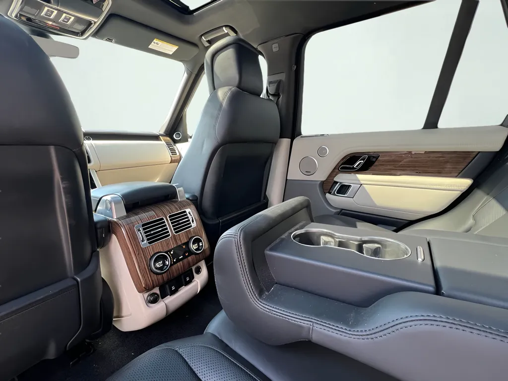 2018 Land Rover Range Rover HSE - Photo 19
