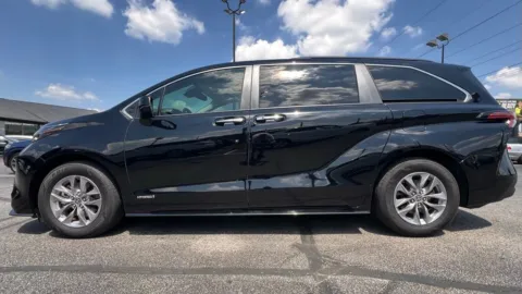 Another view of 2021 Toyota Sienna XLE for sale in Indianapolis, IN at AutoGiant USA Indianapolis