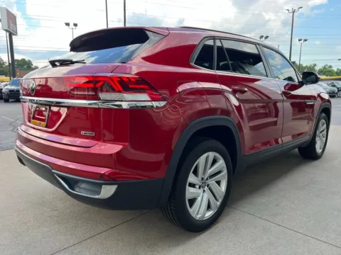 More photos of 2021 Volkswagen Atlas Cross Sport 2.0T SE w/Technology at AutoGiant USA Indianapolis, IN