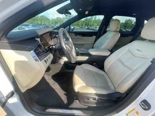 More photos of 2018 Cadillac XT5 Premium Luxury at AutoGiant USA Indianapolis, IN