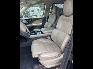 More photos of 2020 Lincoln Aviator Reserve at AutoGiant USA Indianapolis, IN