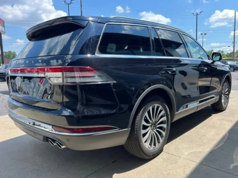 More photos of 2020 Lincoln Aviator Reserve at AutoGiant USA Indianapolis, IN