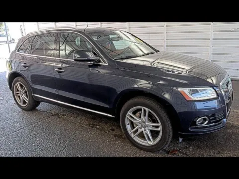 Photos of 2017 Audi Q5 2.0T Premium Plus for sale in Indianapolis, IN at AutoGiant USA Indianapolis