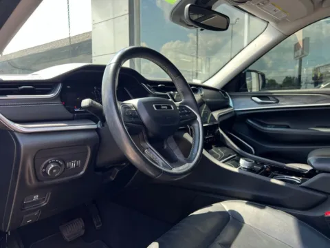 Photos of 2021 Jeep Grand Cherokee L Limited for sale in Indianapolis, IN at AutoGiant USA Indianapolis
