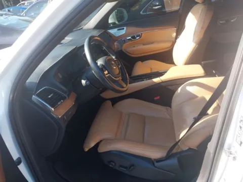 More photos of 2017 Volvo XC90 T6 Inscription at AutoGiant USA Indianapolis, IN