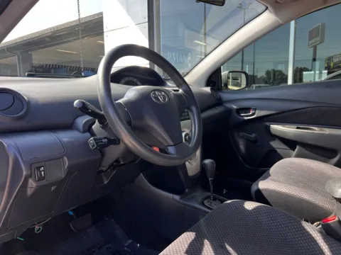 Photos of 2007 Toyota Yaris for sale in Indianapolis, IN at AutoGiant USA Indianapolis