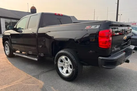 More photos of 2017 Chevrolet Silverado 1500 LT at AutoGiant USA Indianapolis, IN