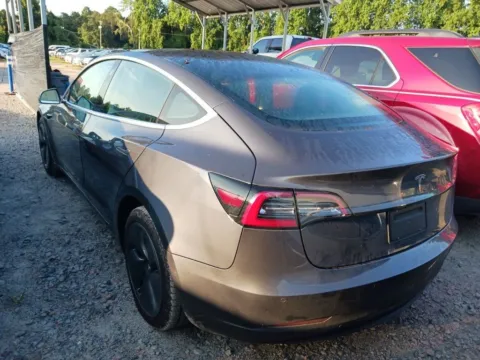 More photos of 2020 Tesla Model 3 Standard Range Plus at AutoGiant USA Indianapolis, IN