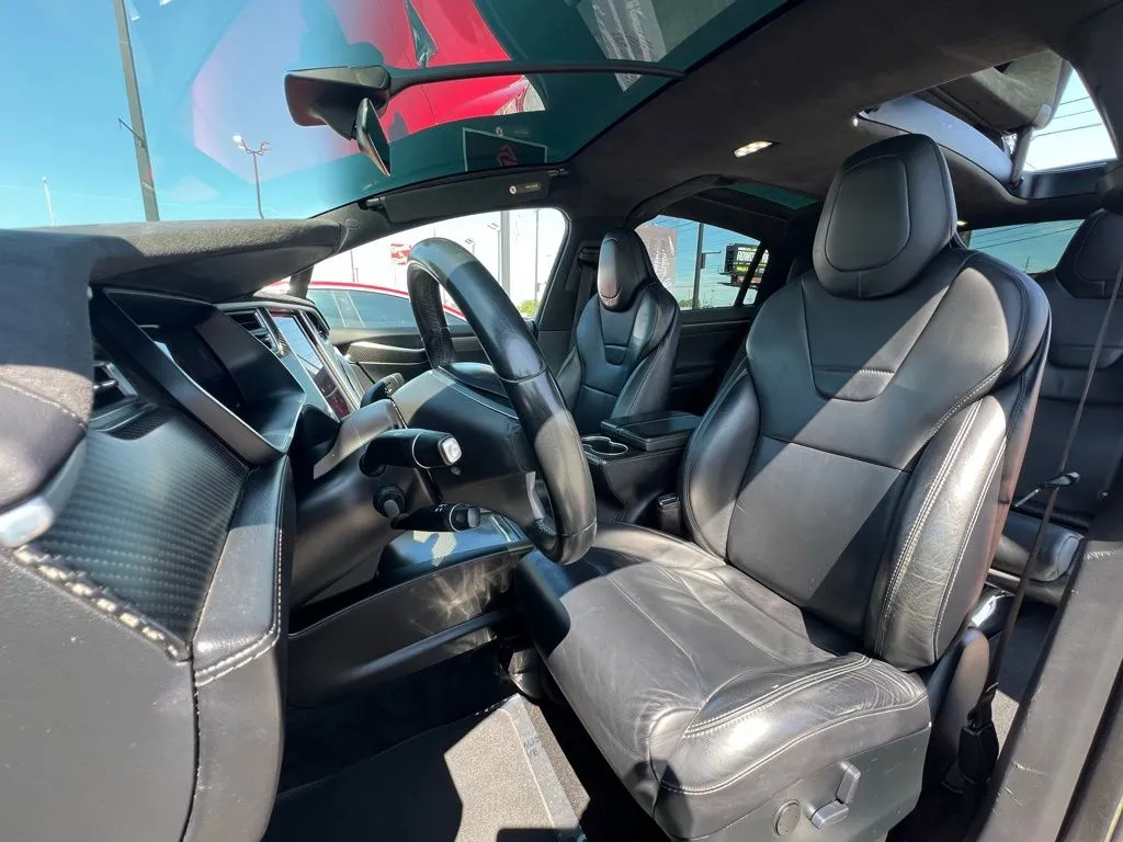 2020 Tesla Model 3 Standard Range Plus photo 4