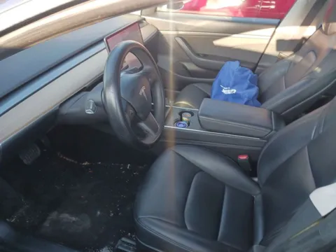 More photos of 2020 Tesla Model 3 Standard Range Plus at AutoGiant USA Indianapolis, IN