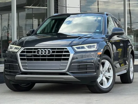 Black 2018 Audi Q5 2.0T for sale in Indianapolis, IN