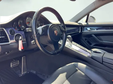 Photos of 2010 Porsche Panamera 4S for sale in Indianapolis, IN at AutoGiant USA Indianapolis