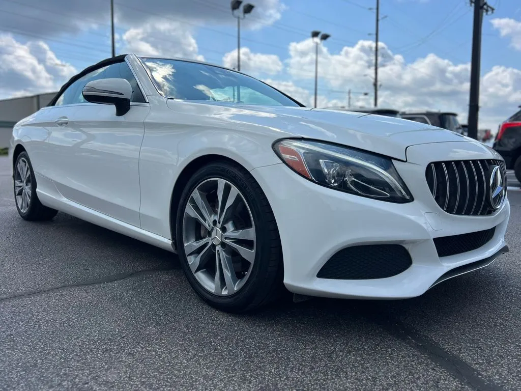2018 Mercedes Benz C 300 photo 4