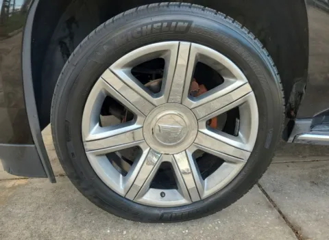 Photos of 2017 Cadillac Escalade Luxury for sale in Indianapolis, IN at AutoGiant USA Indianapolis
