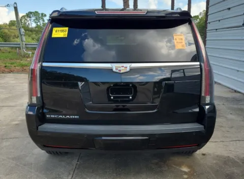 More photos of 2017 Cadillac Escalade Luxury at AutoGiant USA Indianapolis, IN